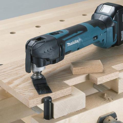 Аккумуляторный универсальный резак Makita DTM51Z_2