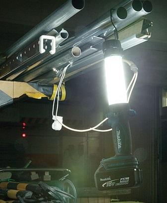 Аккумуляторный фонарь Makita DEADML806_1