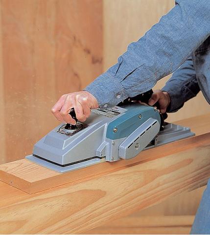 Рубанок Makita 1806B_1