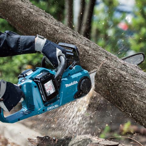 Аккумуляторная цепная пила Makita DUC353Z_2