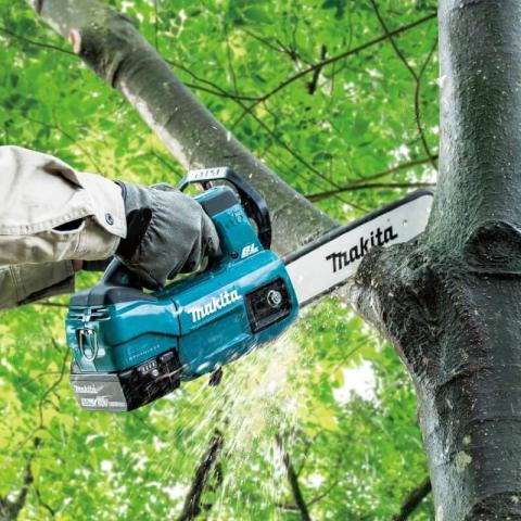 Аккумуляторная цепная пила Makita DUC254Z_2