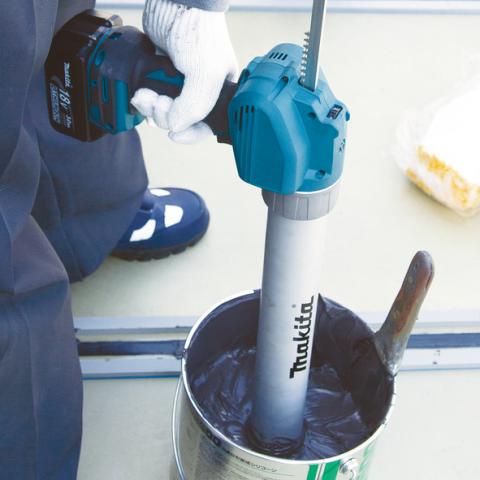 Аккумуляторный пистолет для герметика Makita DCG180ZB_2