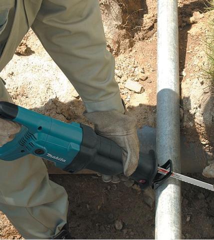 Сабельная пила Makita JR3050T_3