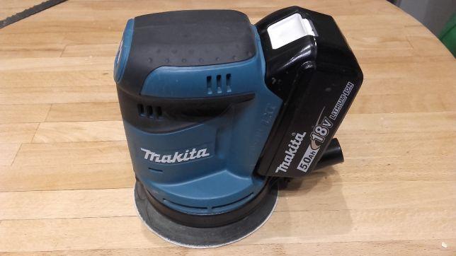 Аккумуляторная эксцентриковая шлифмашина Makita DBO180Z_4