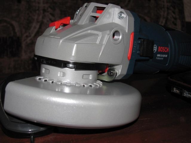Аккумуляторный пылесос Makita DVC862LZ_1