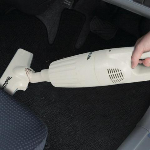 Аккумуляторный пылесос Makita CL111DWI_2