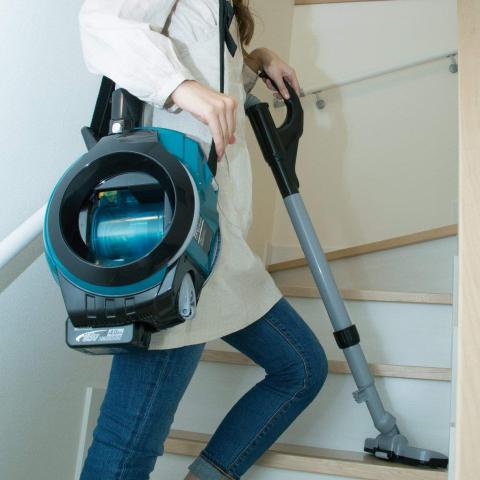 Аккумуляторный пылесос - циклон Makita DCL500Z_3