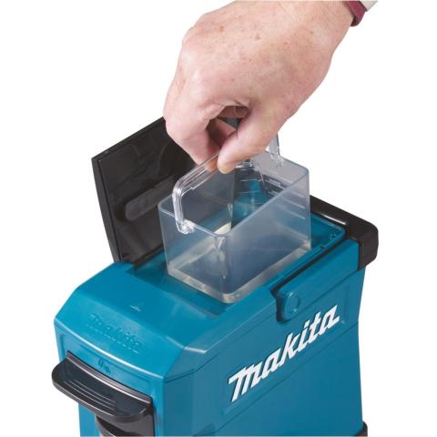 Аккумуляторная кофеварка Makita DCM501Z_1