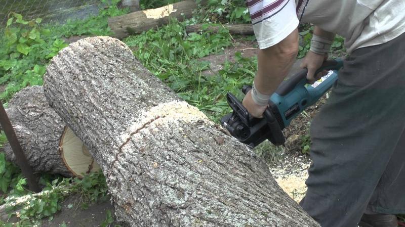 Цепная пила Makita UC4051A_1