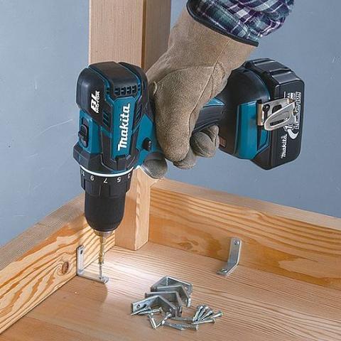 Аккумуляторный шуруповерт Makita DDF480Z_0