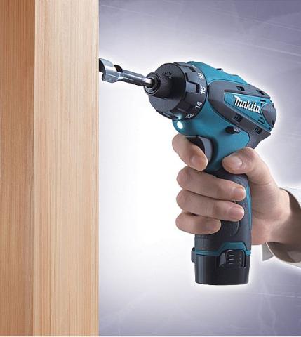 Аккумуляторный шуруповерт Makita DF030DWE_2