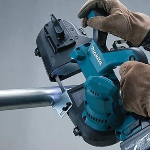 Аккумуляторная ленточная пила Makita DPB181Z_3