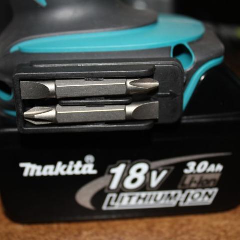 Держатель бит на шуруповерт Makita (452947-8)_1