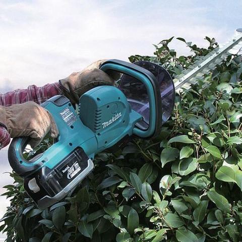 Аккумуляторный кусторез Makita UH550DZ_1
