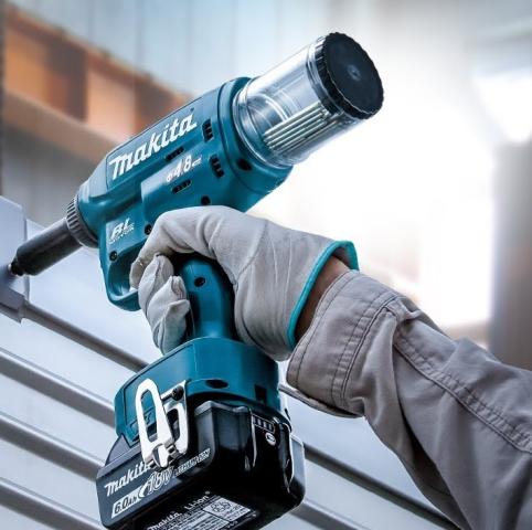 Аккумуляторный заклепочный пистолет Makita DRV150Z_1