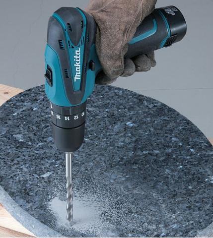 Аккумуляторный ударный шуруповерт Makita HP330DWE_1