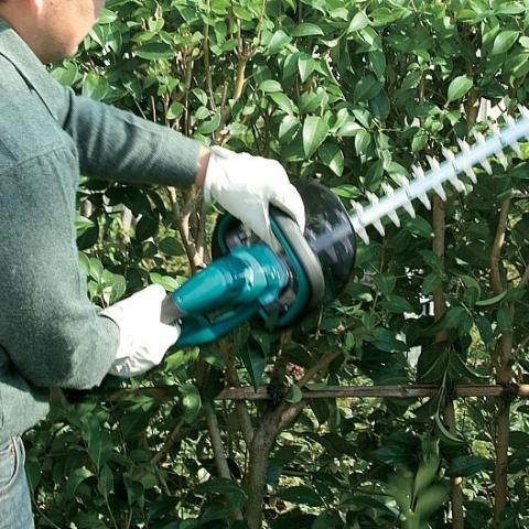 Аккумуляторный кусторез Makita DUH483Z_1