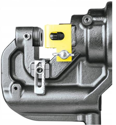 Аккумуляторный штамповочный пресс Makita DPP200ZK_3