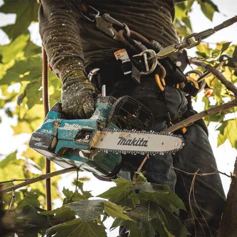 Аккумуляторная цепная пила Makita DUC306Z_2