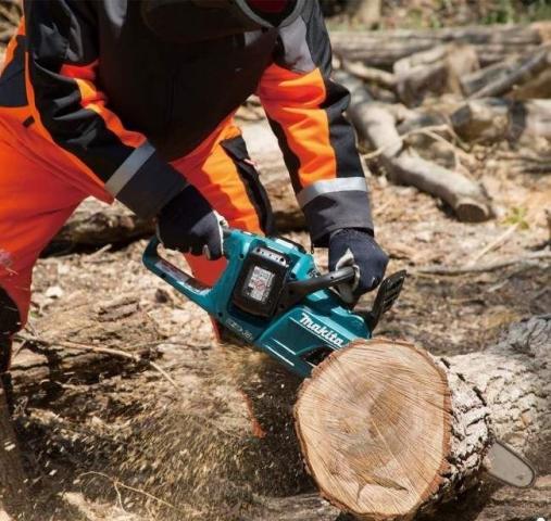 Аккумуляторная цепная пила Makita DUC355RT2_1