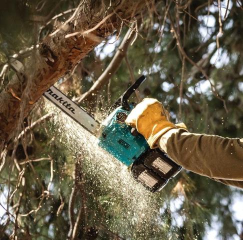 Аккумуляторная цепная пила Makita DUC406PT2_1