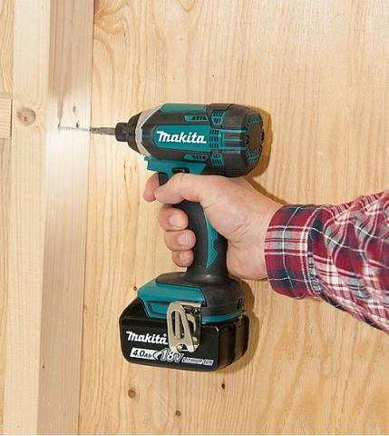 Аккумуляторный гайковерт Makita DTD152Z_1