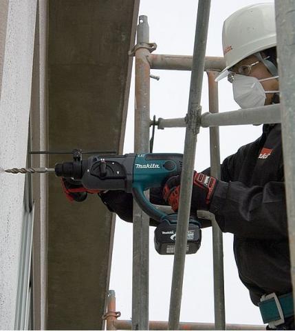 Аккумуляторный перфоратор Makita DHR202Z_1
