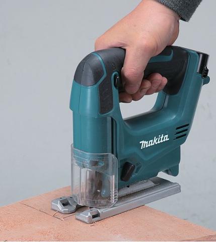 Аккумуляторный лобзик Makita JV100DZ_2