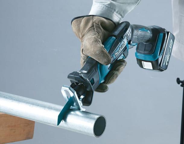 Аккумуляторная сабельная пила Makita DJR183Z_3