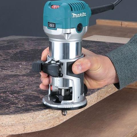 Фрезер Makita RT0700CX2_3